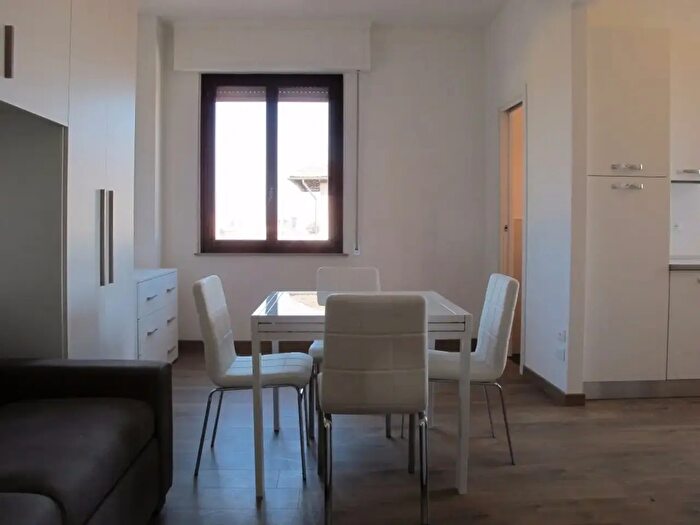 Appartamento monolocale in affitto in Cesare Battisti, Empoli