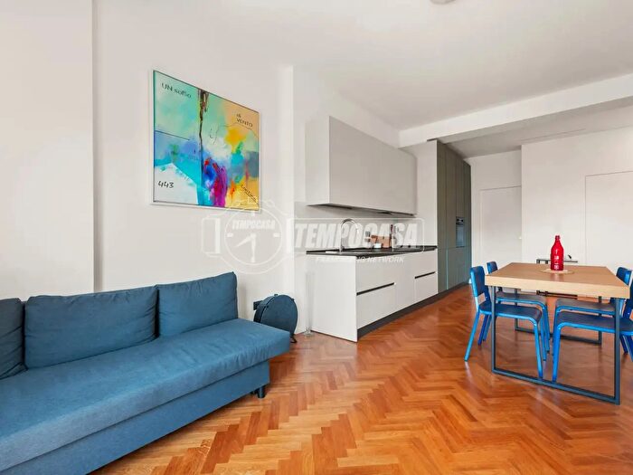 Appartamento trilocale in vendita in Via Luisa Sanfelice, Milano