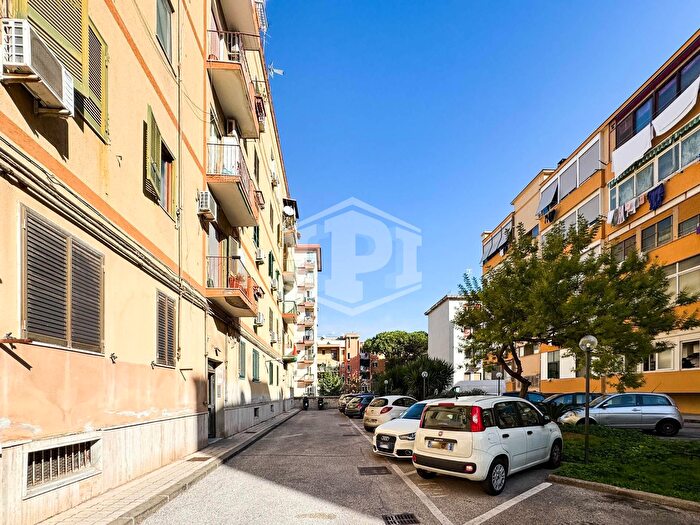 Appartamento quadrilocale in vendita in Via Giacomo Leopardi, Napoli