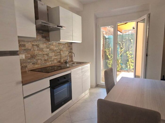 Appartamento monolocale in affitto in Via Broccaindosso, San Vitale, Bologna