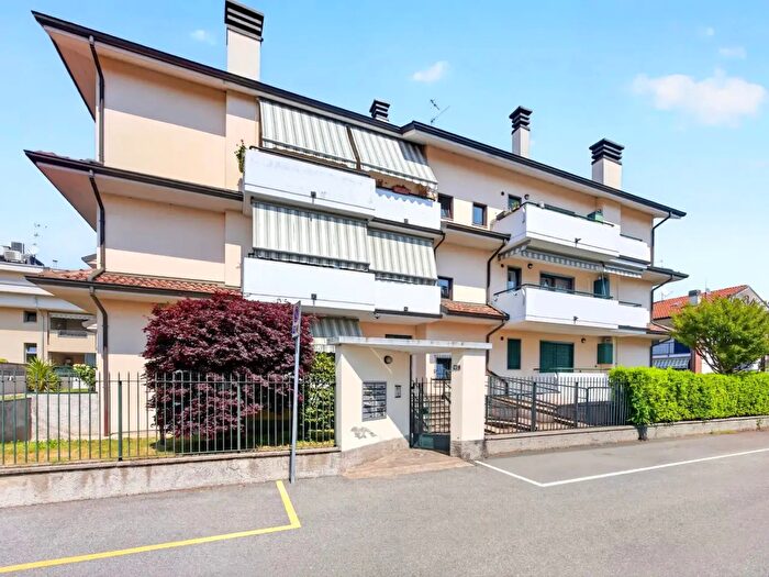 Appartamento bilocale in vendita in Via Ludovico Ariosto, Lainate