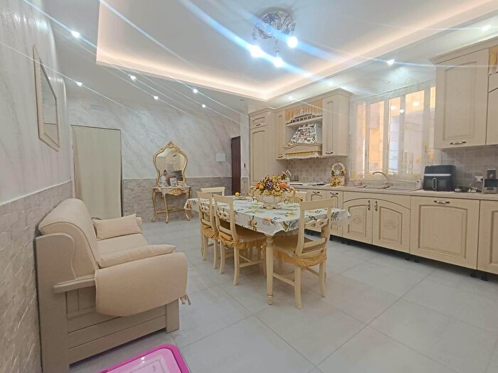 Casa con 5 locali in vendita in Corso Martiri di Via Fani, Misterbianco