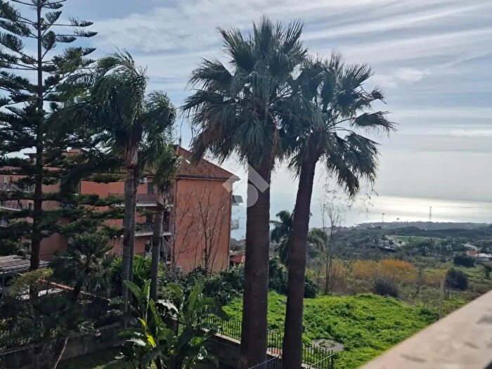 Appartamento trilocale in vendita in Via Ulisse, Aci Catena