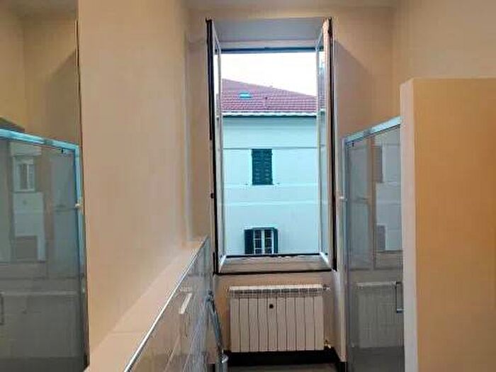 Appartamento quadrilocale in affitto in Ghilini, Centro, Loano