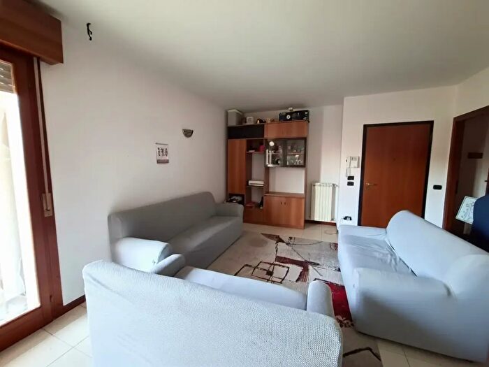 Appartamento trilocale in vendita in Valeggio Sul Mincio