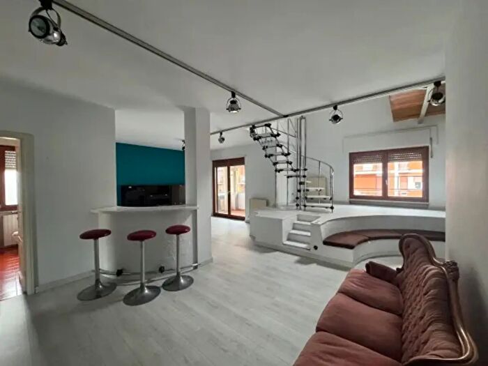 Appartamento con 6 locali in affitto in Via Tellini, Chivasso