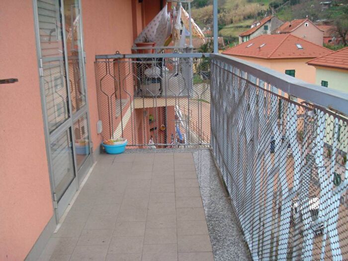 Appartamento con 6 locali in affitto in Via Antonio Medicina, Pedemonte, Serra Riccò