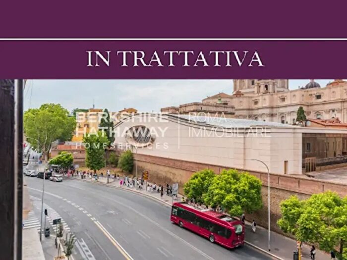 Appartamento trilocale in vendita in Largo di Porta Cavalleggeri, Roma