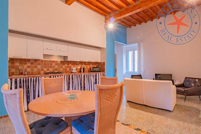 Appartamento trilocale in vendita in Porto Azzurro