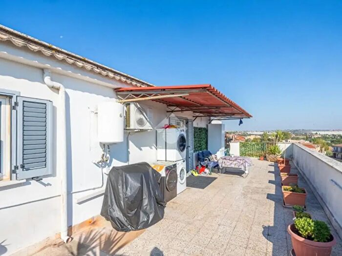Appartamento bilocale in vendita in Via di Lunghezza, Roma