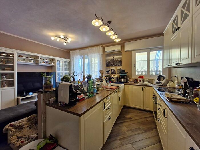 Appartamento con 7 locali in vendita in San Vincenzo