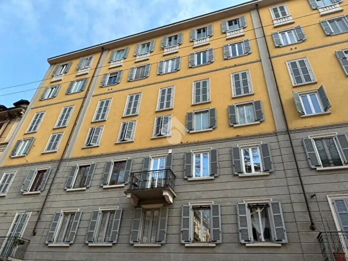 Appartamento bilocale in vendita in Viale Premuda, Milano