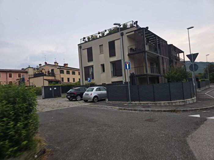 Appartamento quadrilocale in affitto in Via Valpantena, Quinto, Verona
