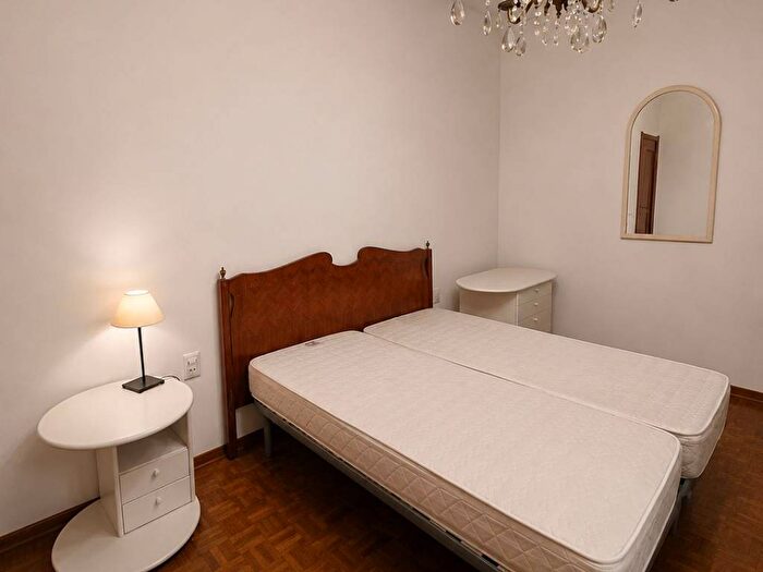 Appartamento trilocale in affitto in Via dei Missaglia, Chiesa Rossa, Milano