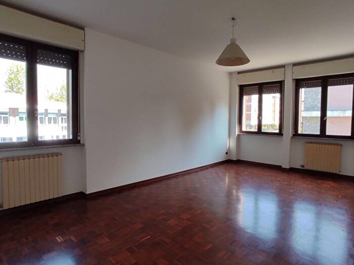 Appartamento trilocale in affitto in Via Galileo Galilei, San Paolo, Novara