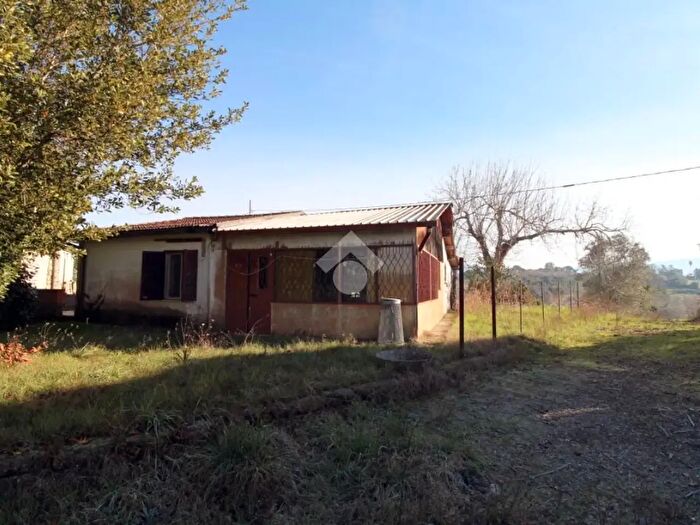 Casa quadrilocale in vendita in Via Ternana, Montopoli Di Sabina