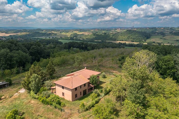 Casa in vendita in Siena