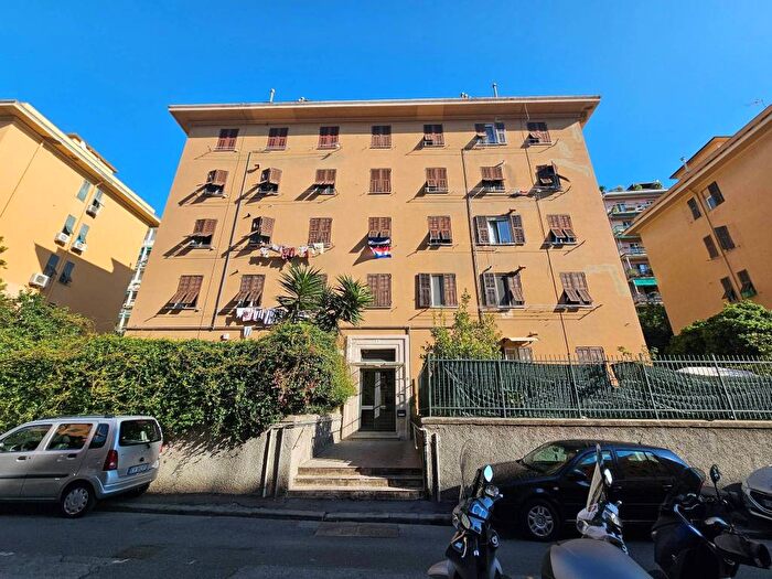 Appartamento trilocale in affitto in Via Gorizia, Sturla, Genova