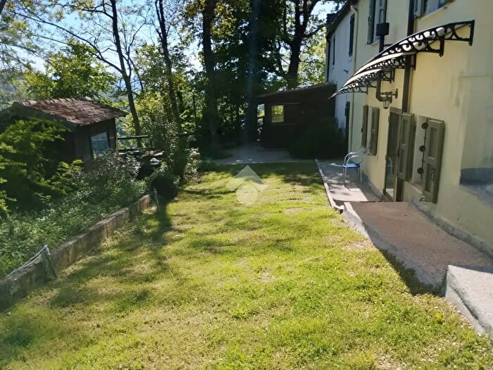 Casa bilocale in vendita in Via Castellaccio, Sogliano Al Rubicone