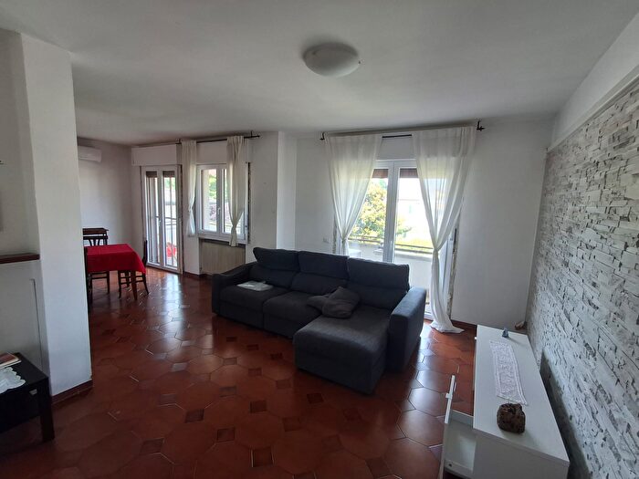 Appartamento trilocale in vendita in Via Guglielmo Marconi, Massanzago