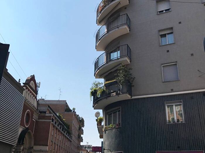 Appartamento trilocale in affitto in Via Piero della Francesca, Sempione, Milano