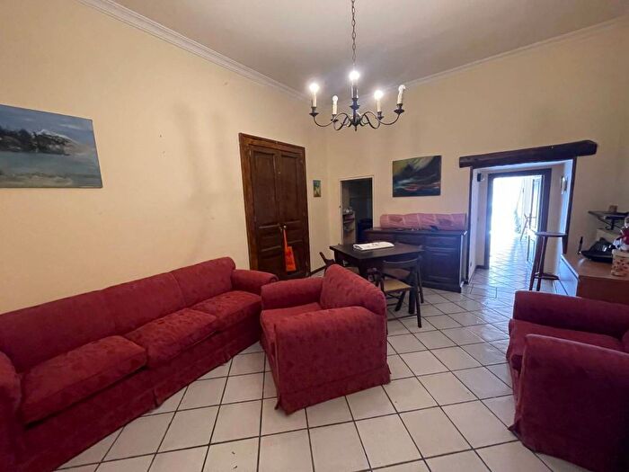 Appartamento trilocale in affitto in Corso Vittorio Emanuele, Vomero, Napoli