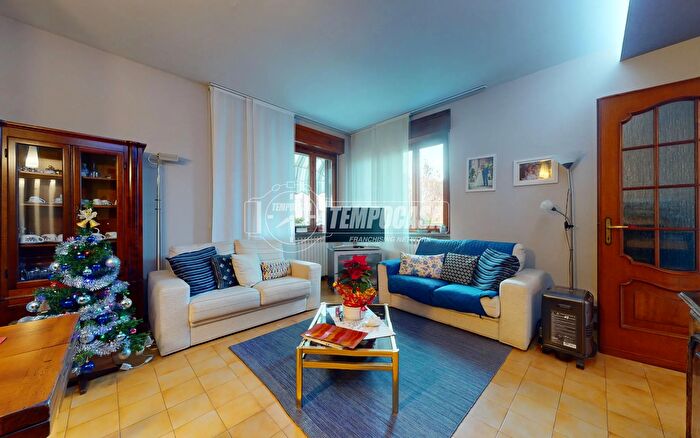 Casa con 5 locali in vendita in Via Carolina Invernizio, Cuneo