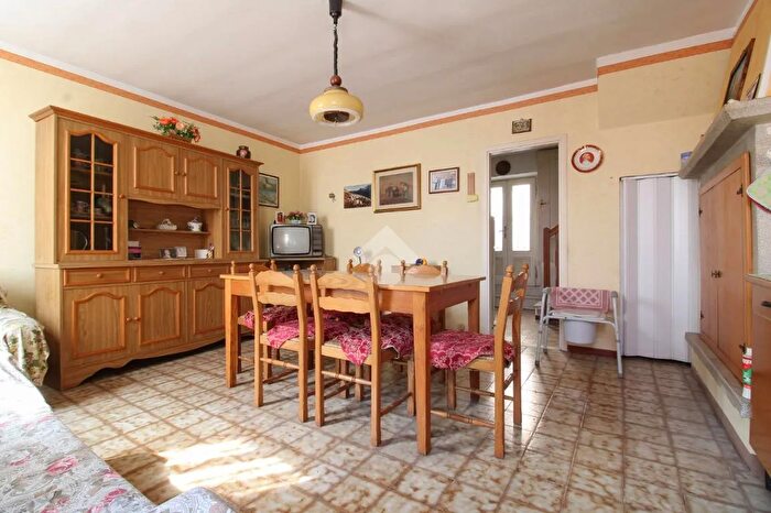 Casa quadrilocale in vendita in Via F Glisenti, Vestone