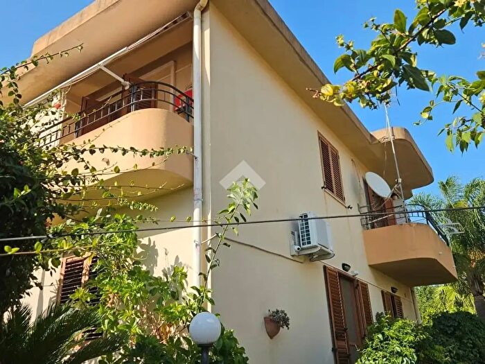 Casa trilocale in vendita in Via Troncovito, Reggio di Calabria