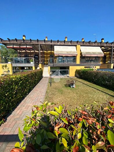 Casa trilocale in vendita in Bovolone