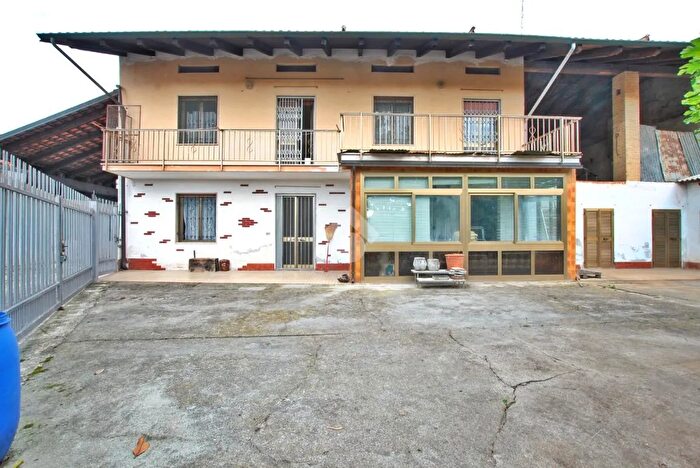 Casa con 7 locali in vendita in Via Alessandro Manzoni, Borgo DAle