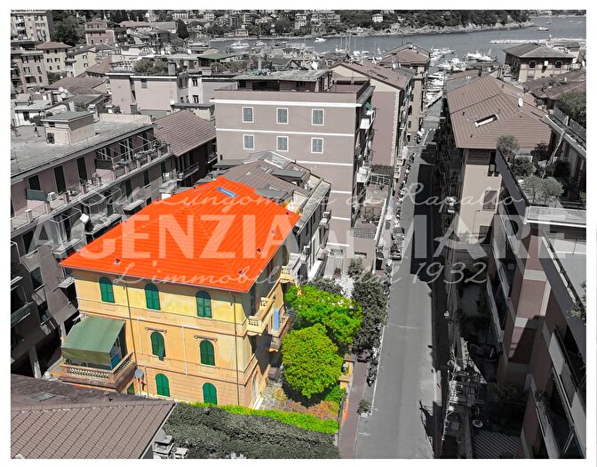 Appartamento con 7 locali in vendita in Santa Margherita Ligure