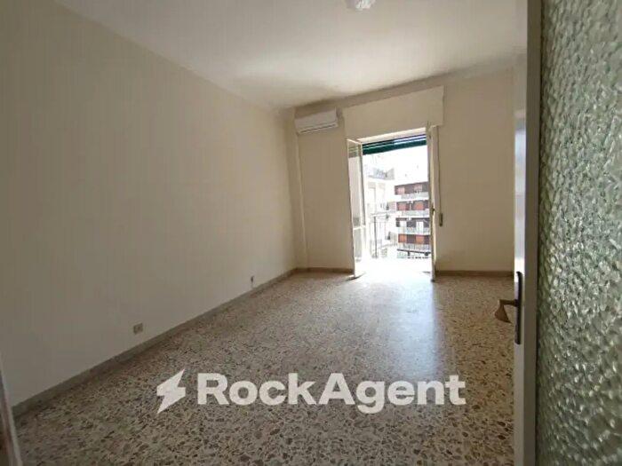 Appartamento trilocale in affitto in Via Principe Nicola, Catania