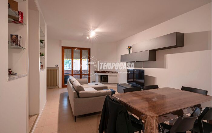 Appartamento trilocale in vendita in Via Guido Cavallotti, Civitanova Marche