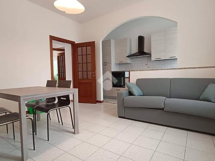 Appartamento trilocale in affitto in Piazza castegnate, Castellanza