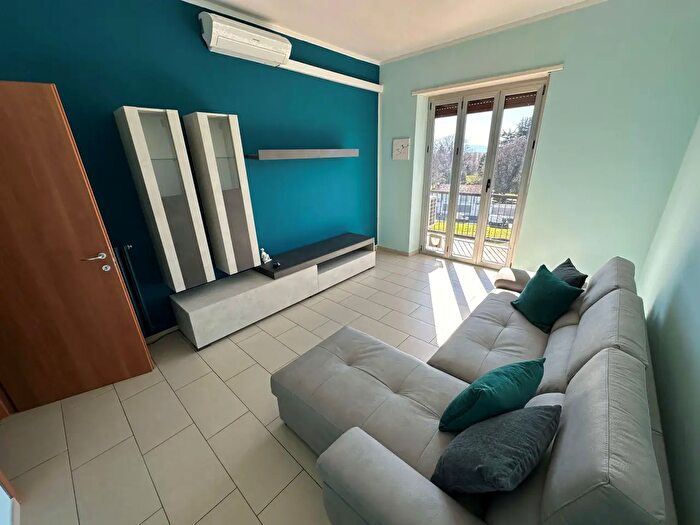 Appartamento trilocale in affitto in Via May, Pinerolo