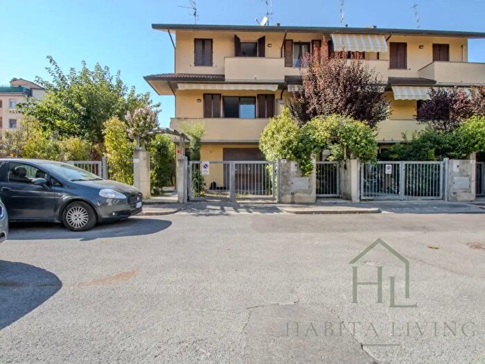 Casa con 5 locali in vendita in Via Fontana di Riatti, Forli'