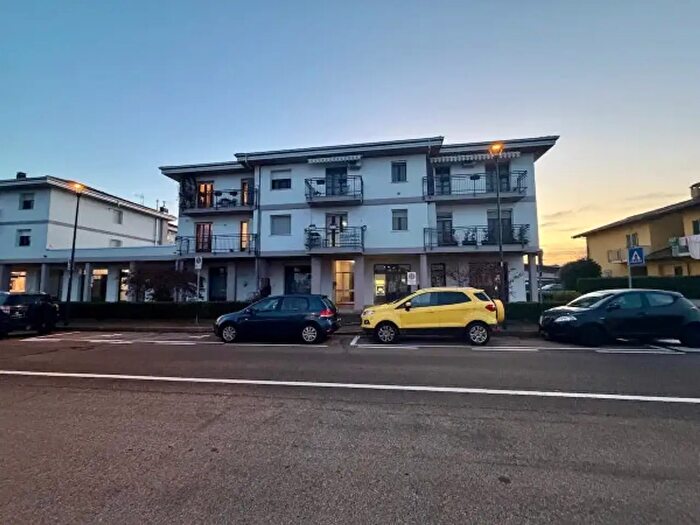 Appartamento quadrilocale in vendita in Via Aprile, Verrone