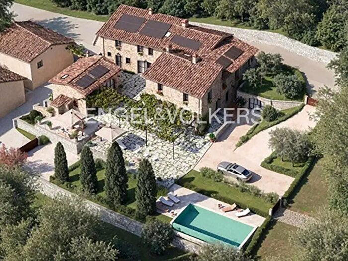 Casa con 6 locali in vendita in Via di San Donato, Calenzano