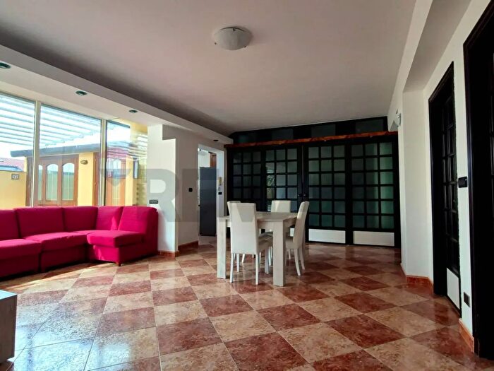 Appartamento con 5 locali in affitto in Via Finocchiari, Aci Catena