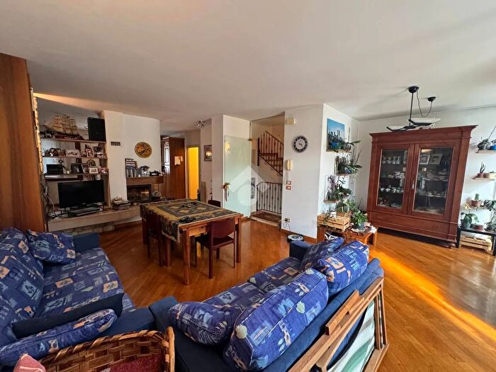 Casa quadrilocale in vendita in Via S Giuseppe, Torrebelvicino