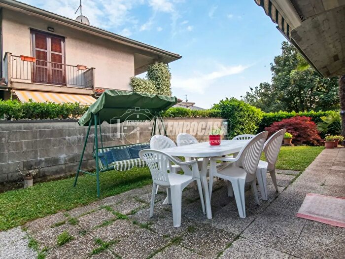 Appartamento quadrilocale in vendita in Via Caduti della Liberazione, Uboldo