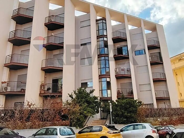 Appartamento con 7 locali in vendita in Via Giuseppe Sunseri, Termini Imerese
