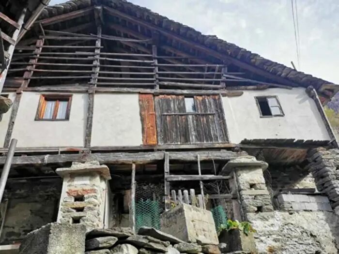 Casa con 6 locali in vendita in Fervento SNC, Boccioleto