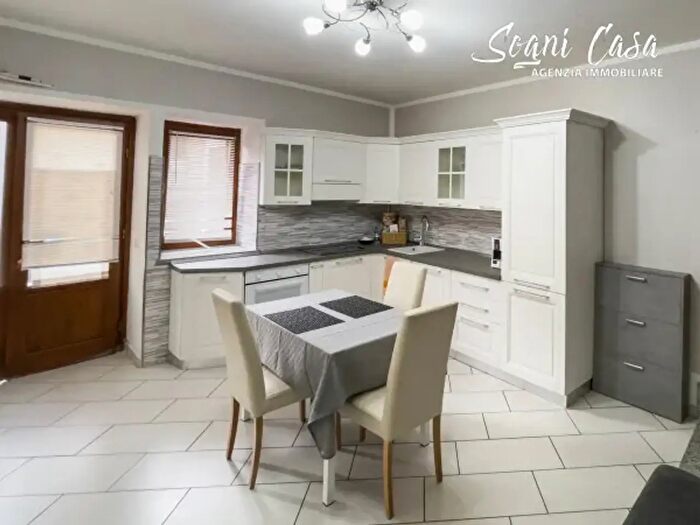 Casa trilocale in vendita in Via Bellomi, Varallo Pombia