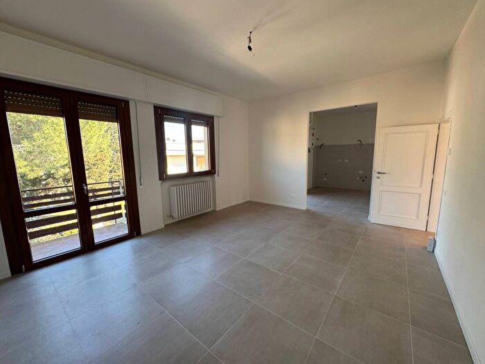 Appartamento con 5 locali in affitto in Via Guido Rossa, San Casciano in Val di Pesa