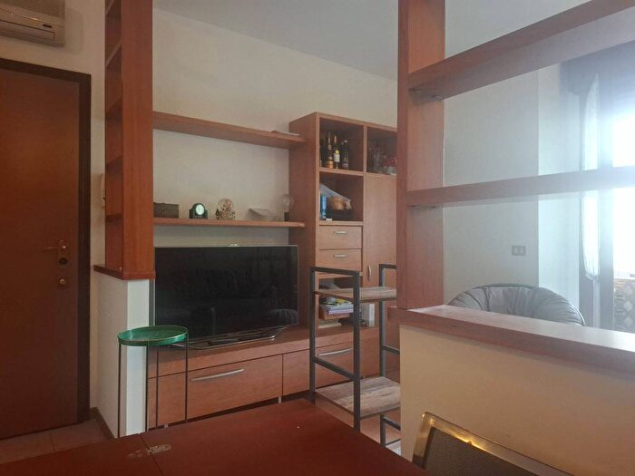 Appartamento bilocale in affitto in Viale Marche, Farini, Milano