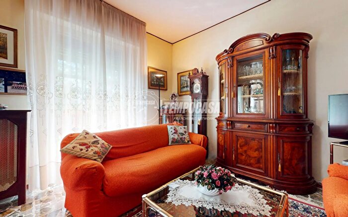 Appartamento con 5 locali in vendita in Reggio Emilia