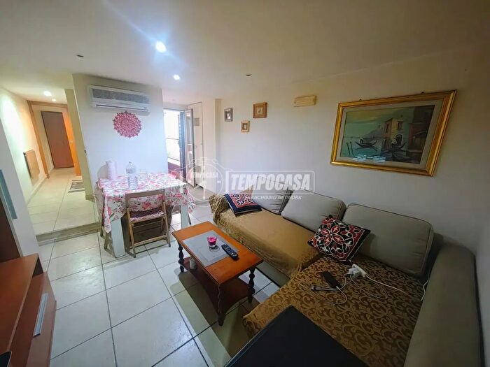 Appartamento trilocale in vendita in Bari