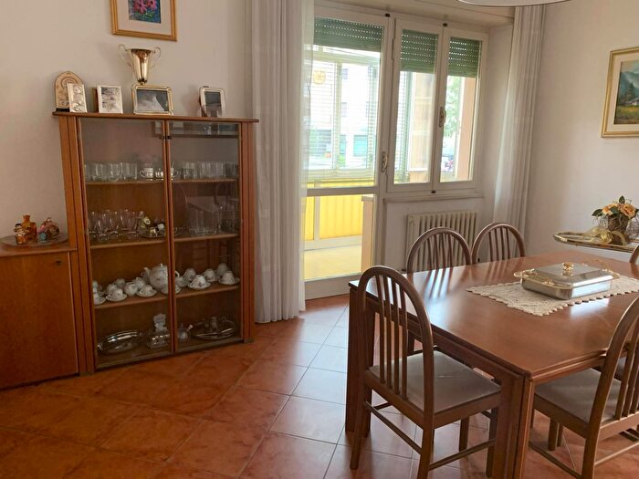 Appartamento con 7 locali in vendita in Via De Gasperi, Fabriano